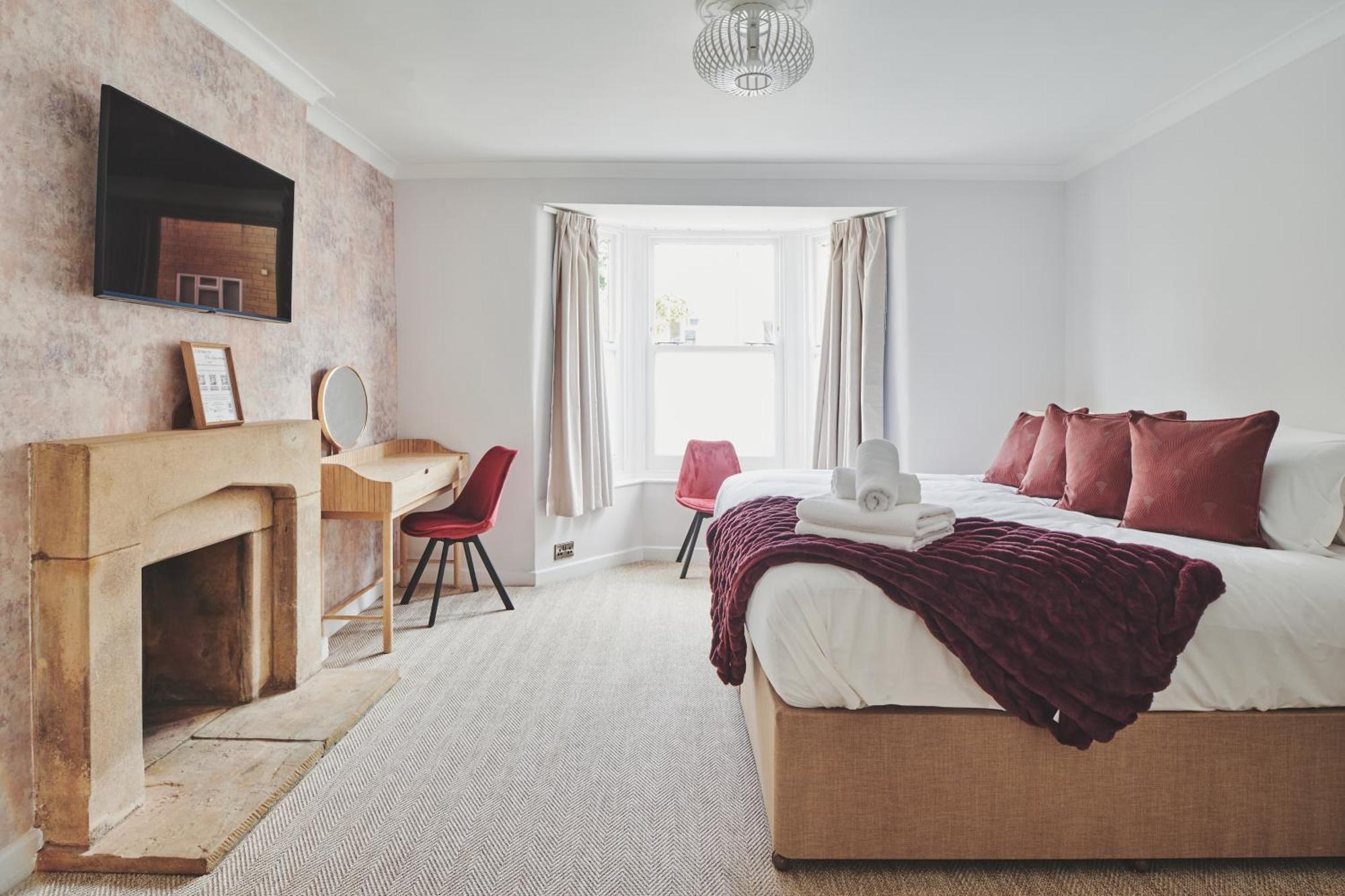 The Lansdowne Guest House Bourton-on-the-Water Dış mekan fotoğraf A bedroom at the hotel