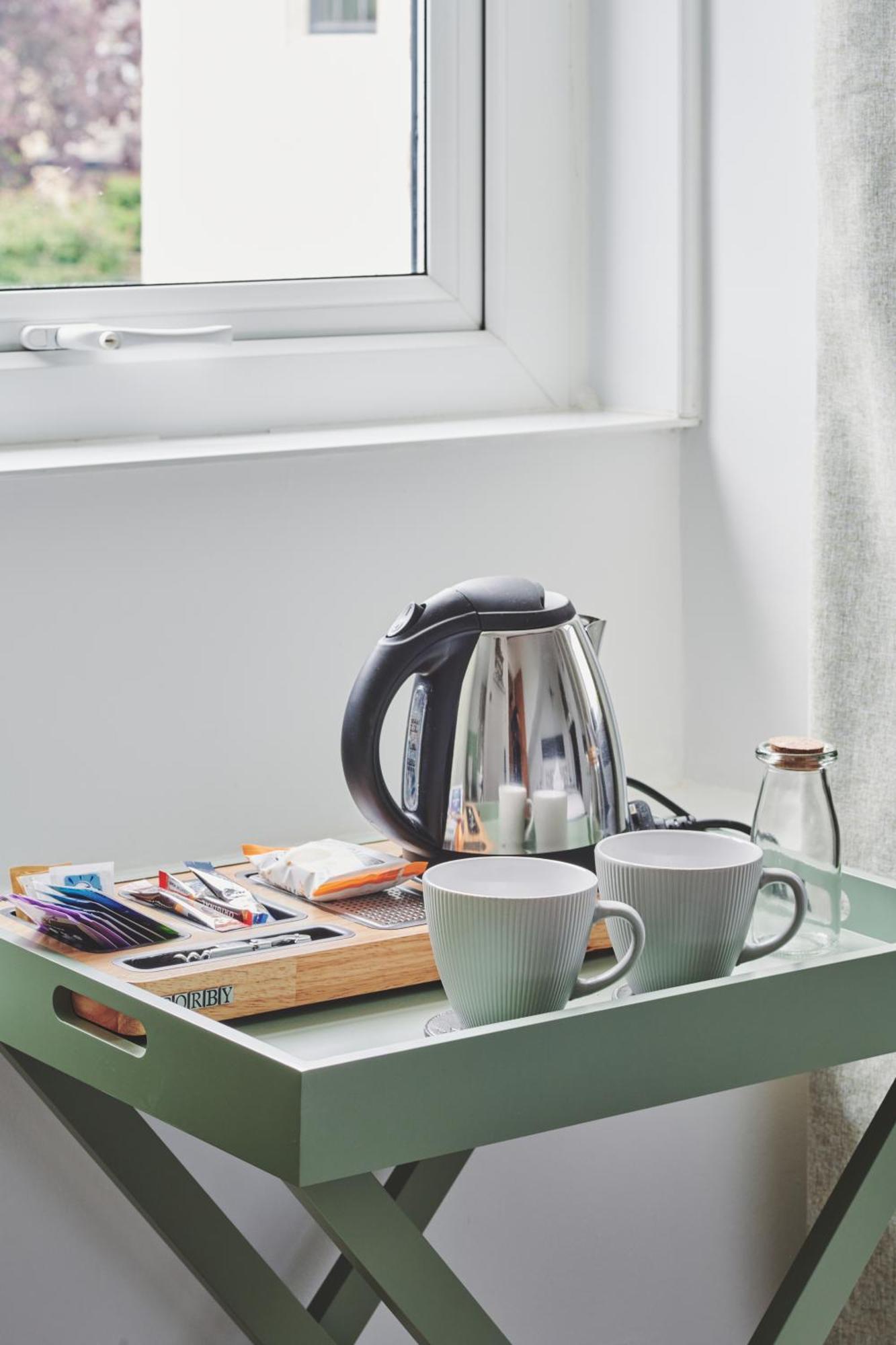 The Lansdowne Guest House Bourton-on-the-Water Dış mekan fotoğraf A kettle