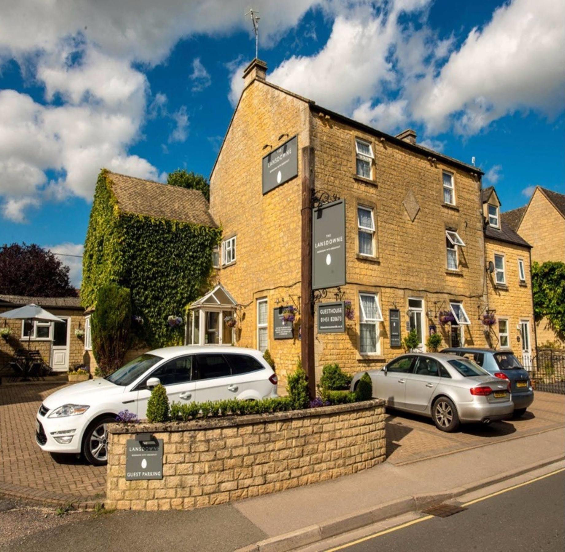 The Lansdowne Guest House Bourton-on-the-Water Dış mekan fotoğraf The Old Swan Hotel